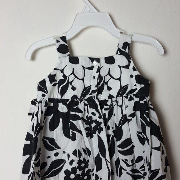 Lily Bird Black and White Flower Dress - Picture 5 of 6